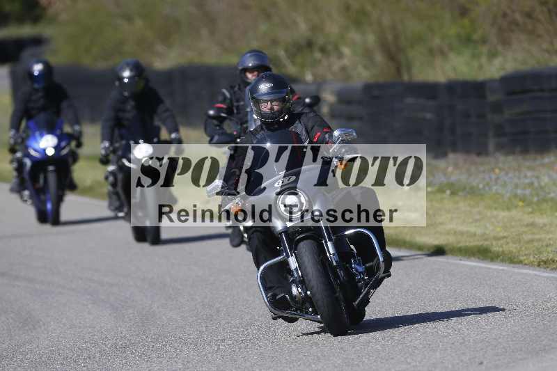 /01 02.04.2026 MAZ ADR/Gruppe gelb Gruppe gruen/87